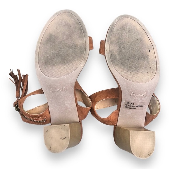 Qupid Lucite Boho Camel Suede Tassle Heel - Picture 7 of 7